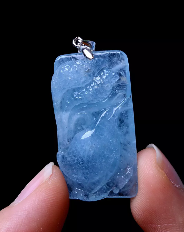 Beautiful Natural Ocean Blue Aquamarine Gemstone Woman Pendant 34*18*8mm