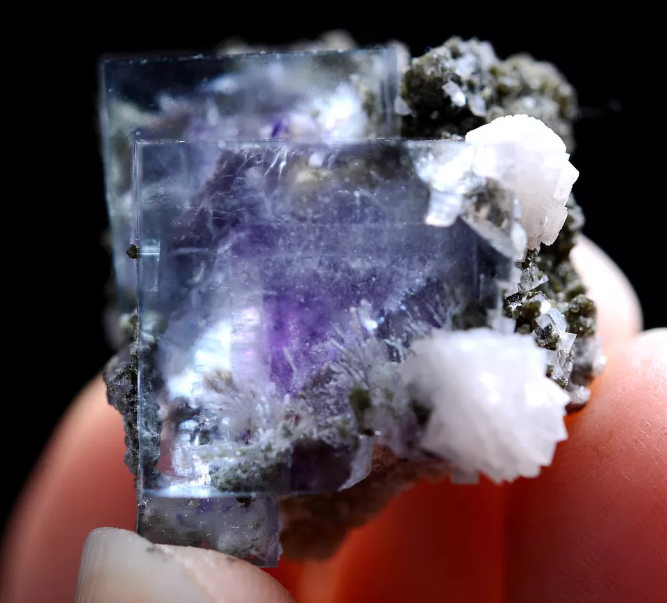 17g Natural Phantom Window Purple Fluorite Calcite Mineral Specimen/Yaogangxian