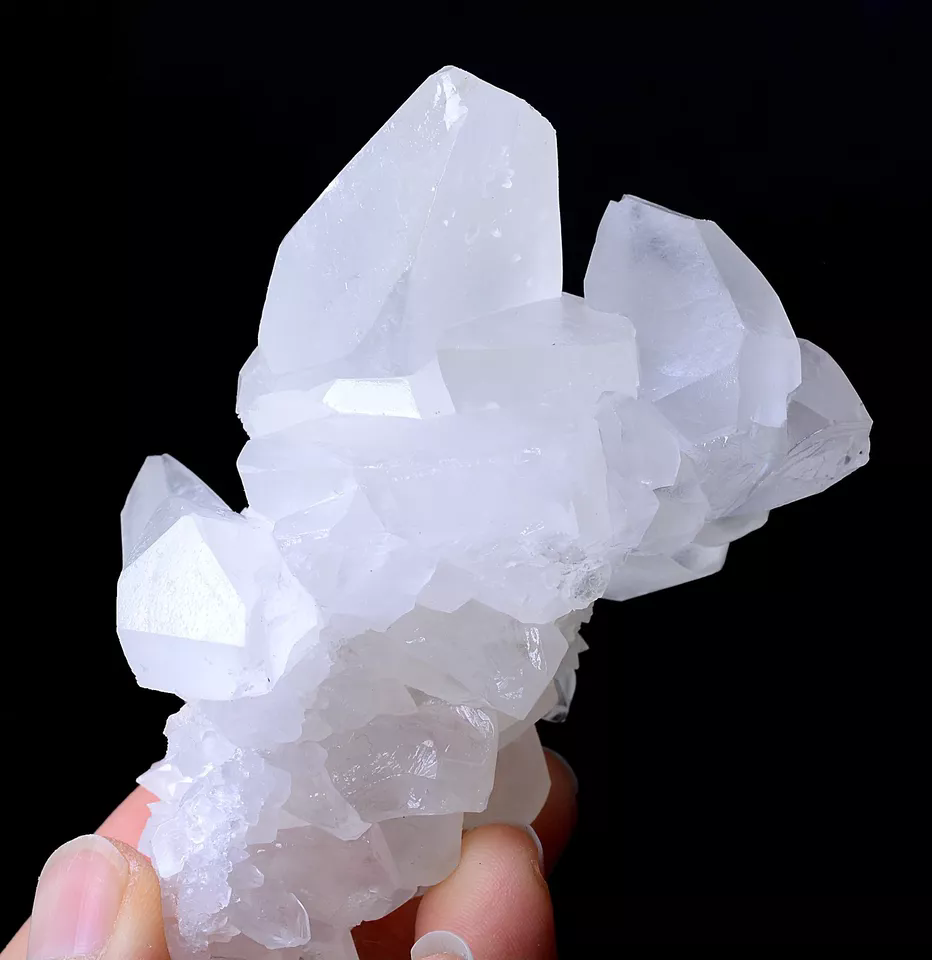 215g Natural Rare White Crystallization Stone Cluster Mineral Specimen/ China