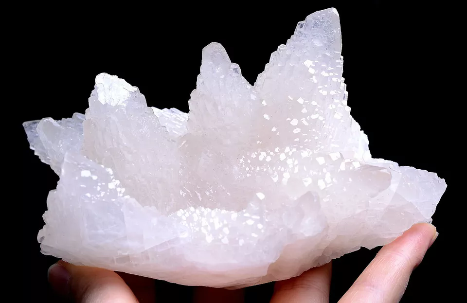 655g  Natural Calcite Pink Fluorescent Tower-Like Crystal Mineral Specimen