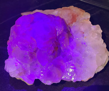 2696g Natural Complete Red Fluorescent Benz Calcite Mineral Specimen/China