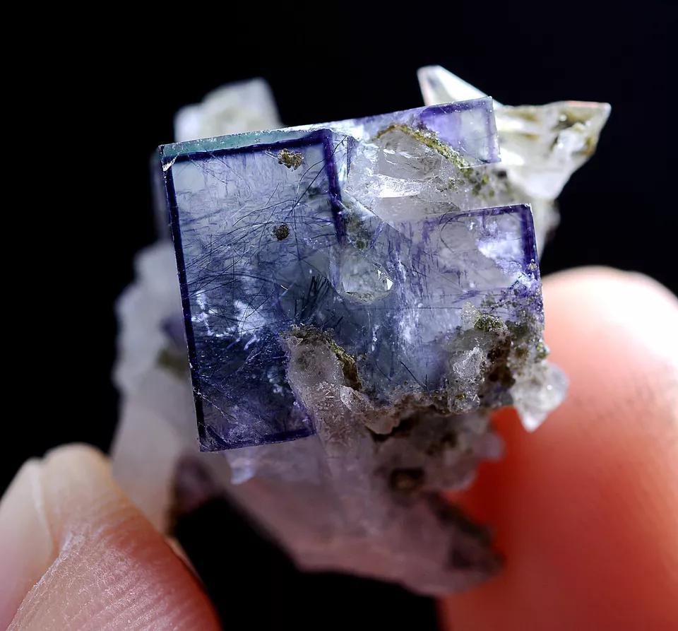 5.6gNatural Bismuthinite Purple FLUORITE & Pyrite Mineral Specimen/Yaogangxian