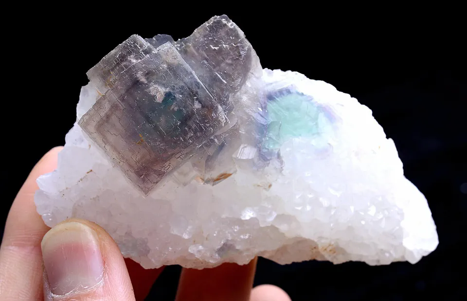 119g New Find Colorful Rare Green purple Cube purple Fluorite Mineral Specimen