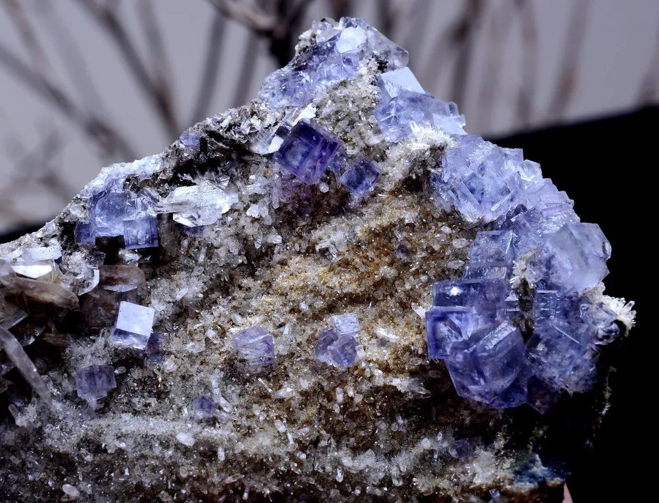 221.1g MUSEUM COLLECTION NEWLY DISCOVERED RARE PURPLE FLUORITE MINERAL  SAMPLES