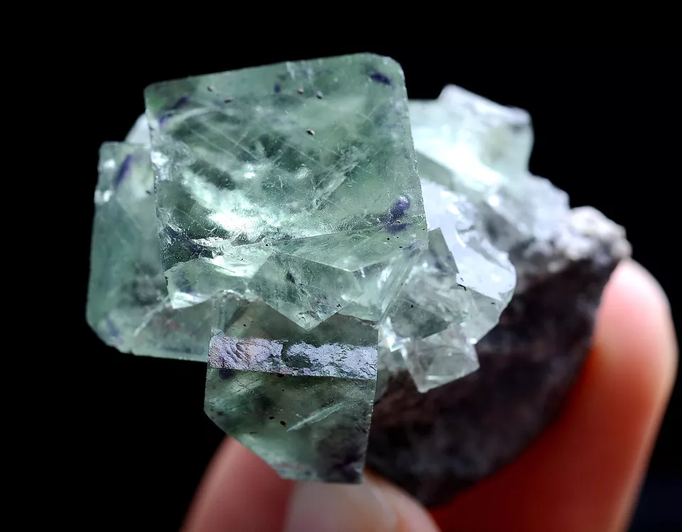 29g Natural Phantom Window Green Fluorite Mineral Specimen /Xianghualing China