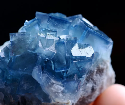 80.g Natural Transparent Phantom Window Blue Cube Fluorite Mineral Specimen