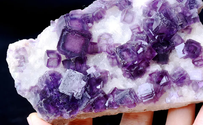 398g NEWLY DISCOVERED RARE PURPLE FLUORITE CRYSTAL CLUSTER MINERAL SAMPLES