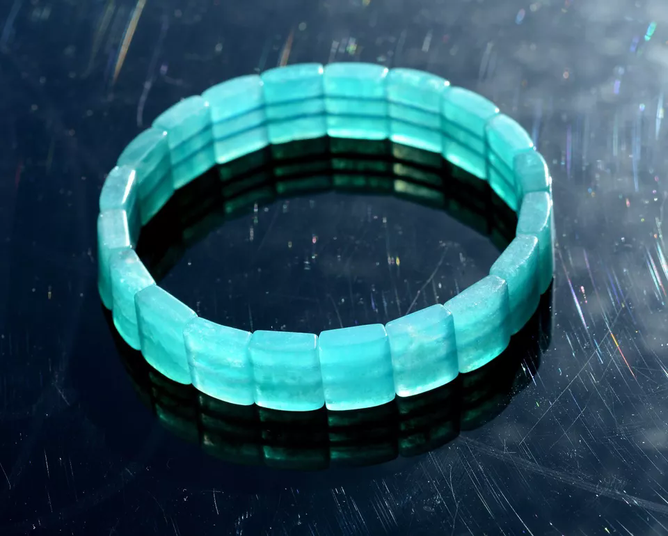 11mm Cure Natural Ice Amazonite Mozambique Stretch Clear Beads Woman Bracelet