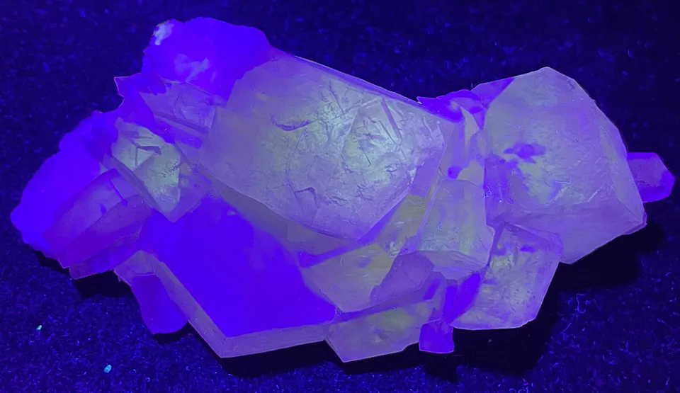 98g Natural New Varieties Fluorescent Hexagon Calcite Mineral Specimen/China