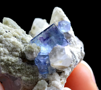 28g Natural Blue And White Porcelain Purple Fluorite Crystal Mineral Specimen