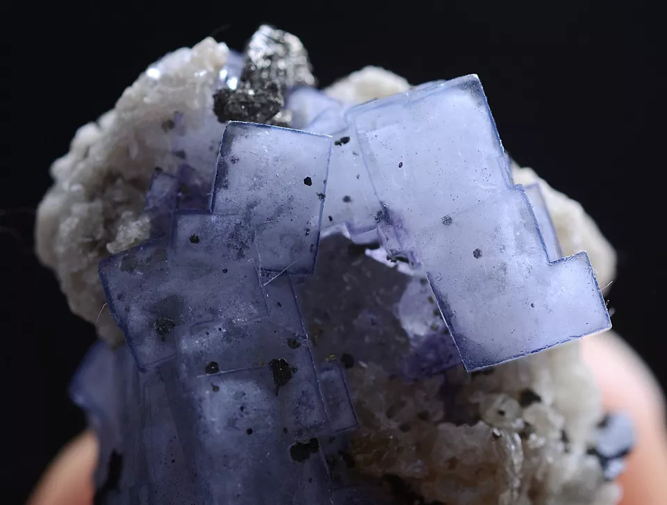 19g Natural Blue And White Porcelain Fluorite Wolframite Mineral Specimen/China