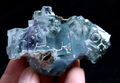 72g Natural Blue And White porcelain Fluorite Mineral Specimen /Yaogangxian